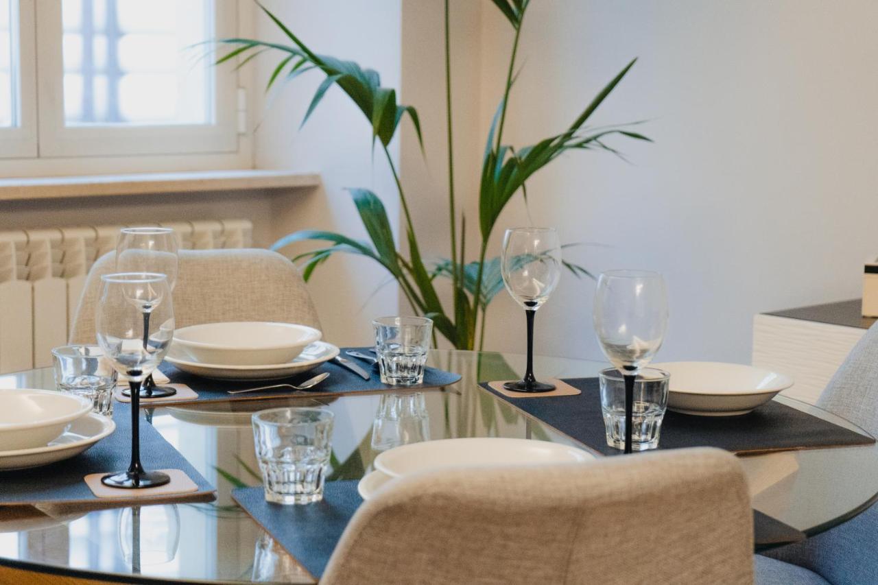 Exclusive In Piazza Italia In Apartment